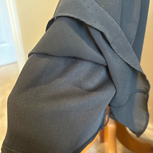 H&M midi black dress, cap sleeves, US 4. - Picture 4 of 4